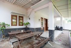 Ruang Umum 3 RedDoorz Syariah near PGC Cililitan