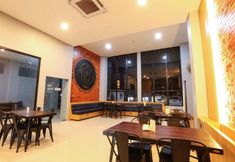 バー、カフェ、およびラウンジ 7 Hostel Joglo Alzara