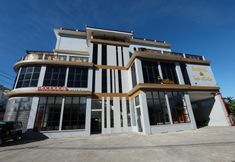 外観 5 Hostel Joglo Alzara