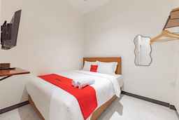 RedDoorz @ Inara Residence Purwokerto, ₱ 809.72
