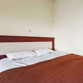 Bedroom1Villa Dua Sisi RedPartner，Masjid dan Pondok Tahfizh Miftahul Jannah Akbar飯店