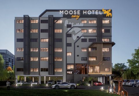 Luar Bangunan Moose EASY Hotel