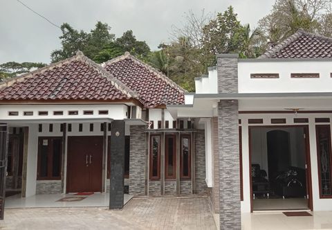 Exterior Tiara Homestay