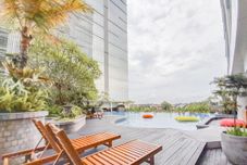 Swimming Pool Cozy and Enjoy Living 1BR Apartment at Mataram City By Travelio