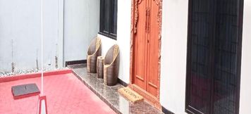 外観 6 Rumah 5KT Sby Brt dkt Kidzania