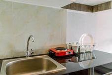 公共空间 Cozy and Nice Studio at Serpong Garden Apartment By Travelio