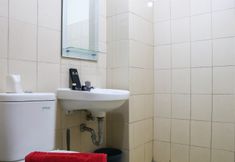 In-room Bathroom 5 Functional 2BR Apartment at Tifolia By Travelio