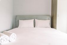 Bedroom Nice and Fancy Studio at Apartment Serpong Garden By Travelio