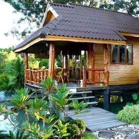 Exterior / Building 1 eucalyptus forest house, Ponorogo Hotels