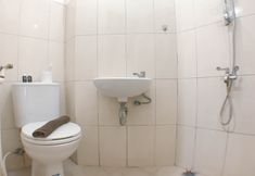 In-room Bathroom 3 Wonderful 1BR without Livingroom at Apartment Pavilion Permata By Travelio