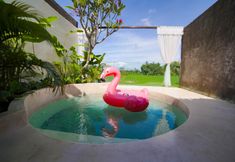 Hồ bơi 6 Ubu Villa Sujiva 