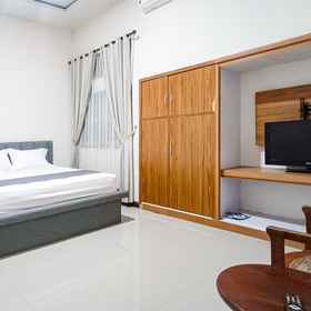 Bedroom 1 RedDoorz @ RRR Guesthouse Mataram, Taman Langit Lombok Hotels