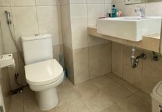 In-room Bathroom 2 MOSES HOME ICE BSD