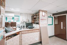 로비 A Hotel Desker, Stay from 10PM to 9AM