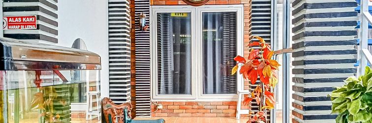 Lobby RedDoorz Near RS UMMI Bogor