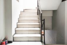 Others RedDoorz Padang Pasir near Petra University Surabaya