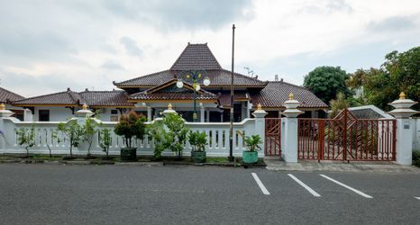 Exterior 2 Stella Emelia