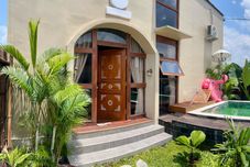 スイミングプール The Phalosaa Villa