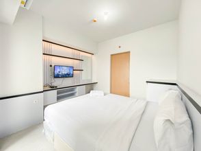 Bedroom 4 Cozy and Homey Studio Apartment at The Alton By Travelio