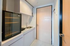 Common Space Cozy and Homey Studio Apartment at The Alton By Travelio
