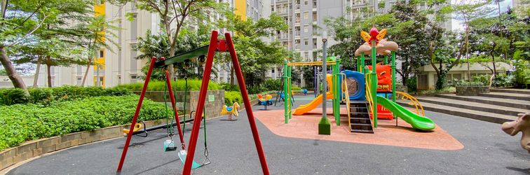 Sảnh chờ Warm and Tidy Studio at Springlake Summarecon Bekasi Apartment By Travelio