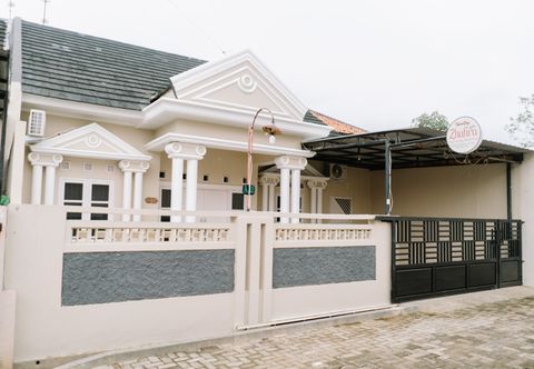 外部的 Homestay Zhafira 3 Bedroom Pekalongan