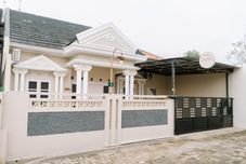 外部的 Homestay Zhafira 3 Bedroom Pekalongan