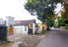 その他 6 RedDoorz @ Ratu Homestay Syariah Near Lippo Mall Banyuwangi