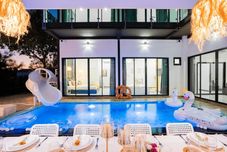 Exterior Cherish House Pool Villa