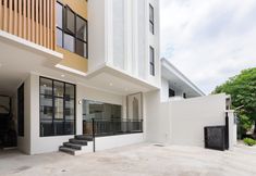 Khác 7 Tanjung Duren Inn