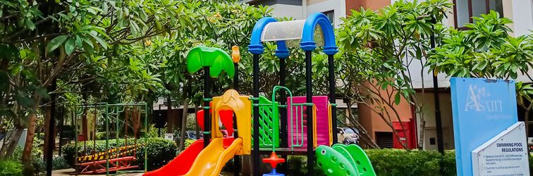 Lobby Homey and Good Place 2BR Asatti Apartment By Travelio