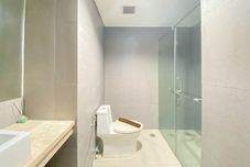 객실 내 욕실 Pleasurable and Tidy 1BR Apartment Patraland Amarta By Travelio