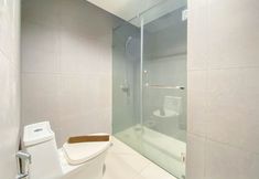 In-room Bathroom 6 Comfortable and Elegant 1BR at Patraland Amarta Apartment By Travelio