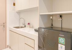 Common Space 5 Comfy and Warm Studio at 9th Floor Tokyo Riverside PIK 2 Apartment By Travelio