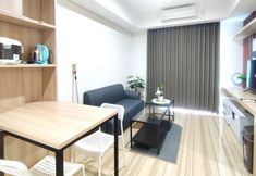 Common Space 3 Elegant and Stunning 2BR at Grand Sungkono Lagoon Apartment By Travelio