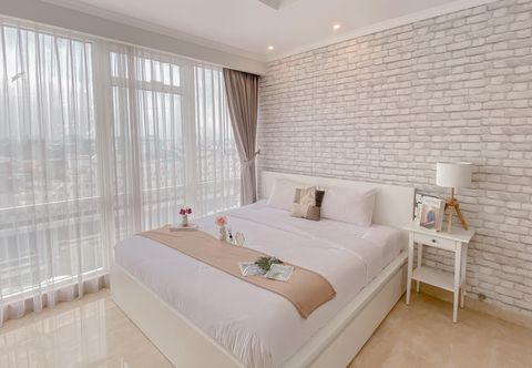 Kamar Tidur Elegant and Best Deal 2BR Apartment at Menteng Park By Travelio