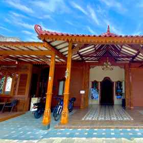 Exterior / Building 1 Aysel Guest House, Pemalang Regency Hotels