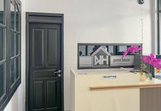 Lobi 7 RedDoorz Syariah near UNIMUS 2 Semarang