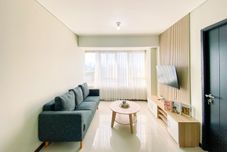 Ruang untuk Umum Homey and Good Designed 3BR Nifarro Park Apartment By Travelio