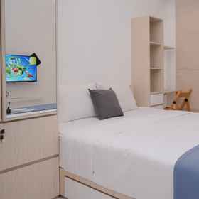 Bedroom 1 トラベリオによる東京リバーサイドPIK 2のコージーで素敵な家具付きスタジオアパートメント, Kart.inc at Entertainment District PIK 2 ホテル