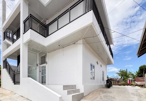 Exterior RedDoorz Syariah @ Jam Gadang Homestay Bukittinggi