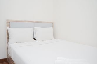 ห้องนอน 4 Minimalist and Comfort 2BR Apartment Springwood Residence By Travelio