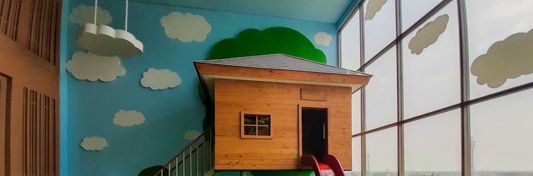 Lobby Nice and Minimalist Studio at Springwood Residence Tangerang Apartment By Travelio