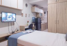 Bedroom 6 Homey and Good Place Studio Springwood Residence Tangerang By Travelio