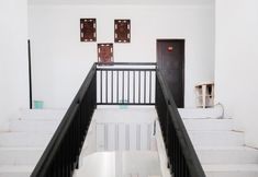 Ruang Umum 4 RedDoorz @ Omah Joyo Solo Inn