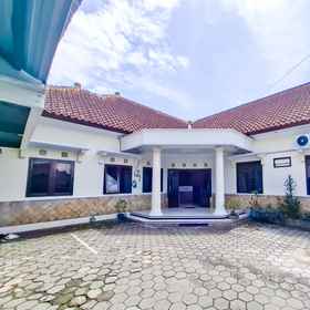 Exterior / Building 1 RedDoorz Syariah @ Griya Wisata Wonogiri, Goa Resi Hotels