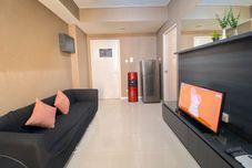 公共空間 Pleasurable and Enjoy 2BR Apartment Parahyangan Residence By Travelio