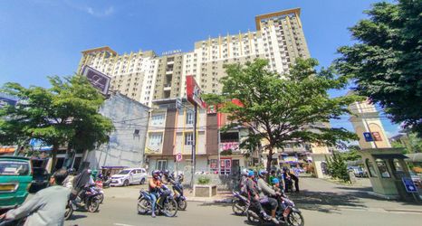 Exterior 2 Spacious Cozy Living 3BR Apartment at Gateway Ahmad Yani Cicadas By Travelio