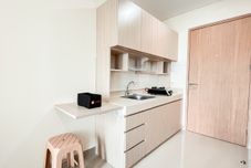 Common Space Homey and Simply Studio Room Apartment B Residence By Travelio