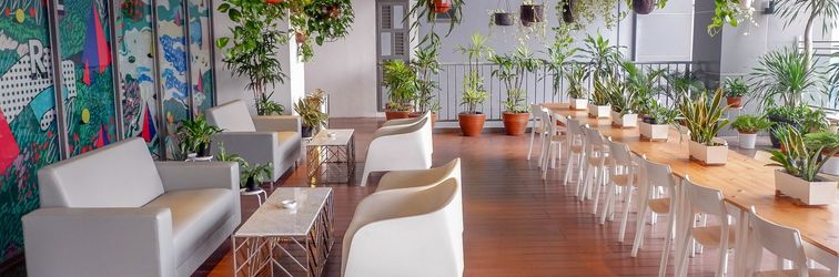 ล็อบบี้ Comfy and Spacious 1BR at L'Avenue Pancoran Apartment By Travelio